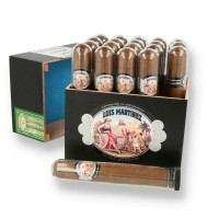 Luis Martinez Crystal Hamilton Robusto